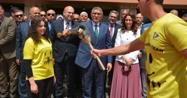 محافظ الجيزة يوقد الشعلة لبدء احتفالات المحافظة بعيدها القومى