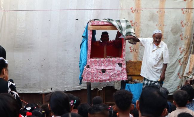 "كركوس" العيد.. فن شعبي عدني يتحدى الاندثار