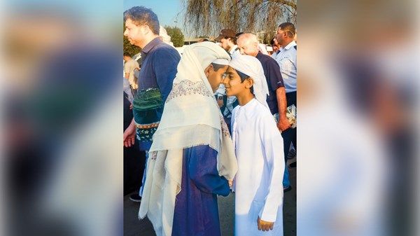 تبادل الزيارات.. أبرز طقوس العيد