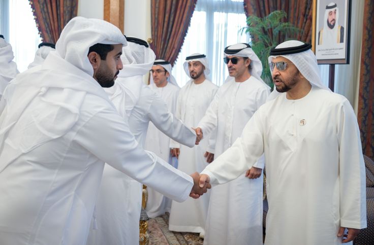 الامارات | حمدان بن زايد وهزاع بن زايد يزوران محمد بن بطي في منزله