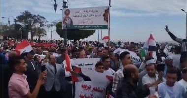 لا لا للتهجير.. أهالى المنيا ينظمون وقفة تضامنية مع الشعب الفلسطينى
