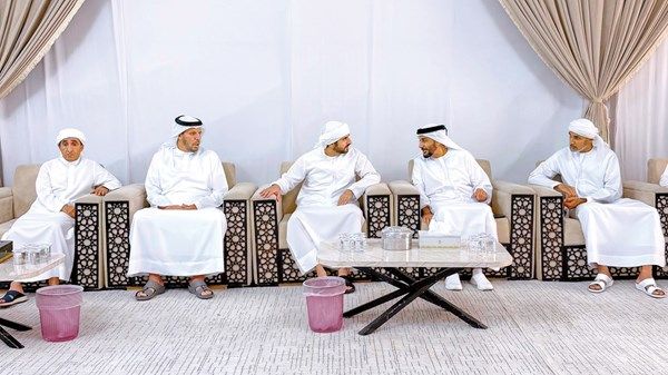 حمدان بن محمد وأحمد بن محمد ومنصور بن محمد يعزون في وفاة عوشة بنت مكتوم