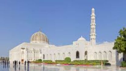 أول صلاة عيد بالجامع الأكبر بعُمان منذ افتتاح السلطان قابوس له فى 2001.. صور