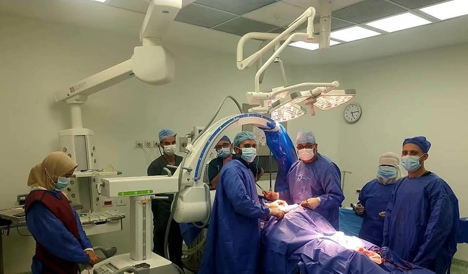 إجراء أولى جراحات العمود الفقرى بمستشفى العدوة بالمنيا بناء على توجيهات وزير الصحة