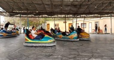 أجواء الفرحة.. ملاهى الحديقة الدولية تجذب العائلات فى ثانى أيام عيد الفطر