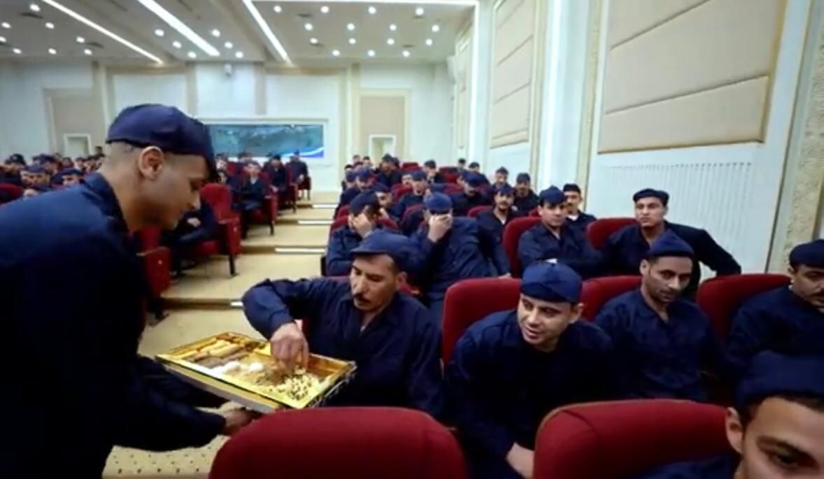 كعك وبسكويت خلف الأسوار.. مراكز الإصلاح والتأهيل تحتفل بعيد الفطر.. صور