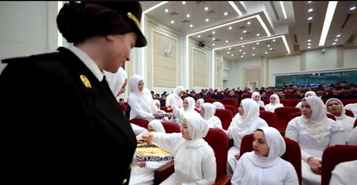 كعك وبسكويت خلف الأسوار.. مراكز الإصلاح والتأهيل تحتفل بعيد الفطر.. صور