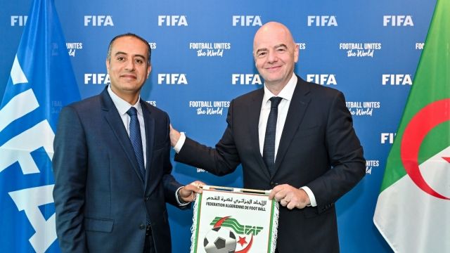 الفيفا تقصي المكسيك من تنظيم مونديال 2026 مع الولايات المتحدة وتعوضها بالجزائر
