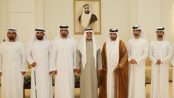 نهيان بن مبارك يحضر أفراح العفيفي والحميري بأبوظبي