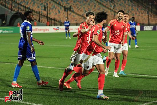 الأهلي يهزم الهلال السوداني بهدف ويؤجل حسم التأهل لنصف نهائى أفريقيا للإياب (صور)