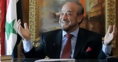 حقيقة وفاة رفعت الأسد.. نجله يرد بمقطع فيديو.. ومغردون: عمره 8 سنوات