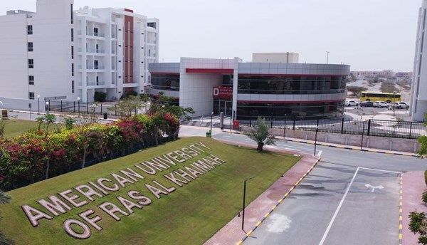 دراسة جامعية برأس الخيمة تدعو لاستخدام مواد معاد تدويرها في بناء الأرصفة