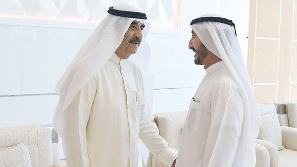 حاكم أم القيوين يتقبل التعازي من الشيوخ والمواطنين والمقيمين في وفاة والدته حصة بنت حميد الشامسي