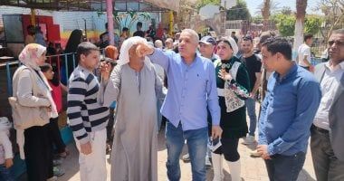 في ثالث أيام العيد.. جولة لرئيس الخدمات البيطرية بحديقة الحيوان ببني سويف