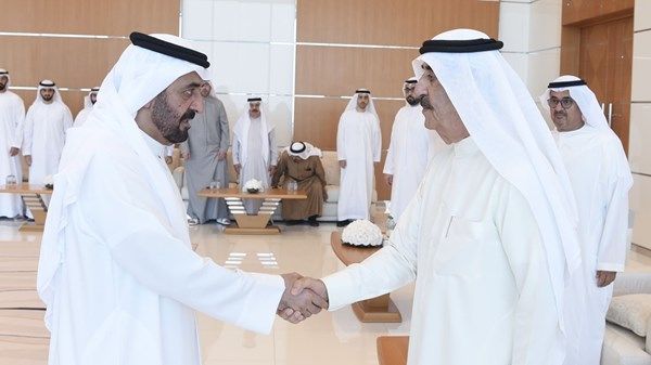 حاكم أم القيوين يتقبل التعازي من الشيوخ والمواطنين وأبناء الجاليات المقيمة في وفاة حصة بنت حميد