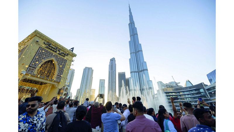 الامارات | «صورة العيد» مع برج خليفة