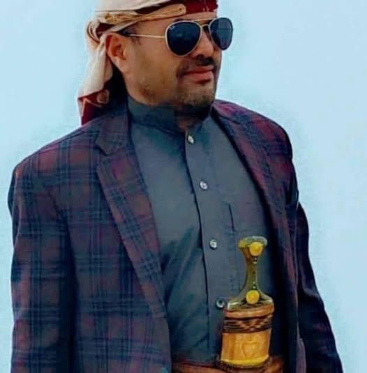 عاجل: مقتل الأستاذ عبدالواسع زاهر في غارة أمريكية على برج الاتصالات في محافظة إب "صورة"