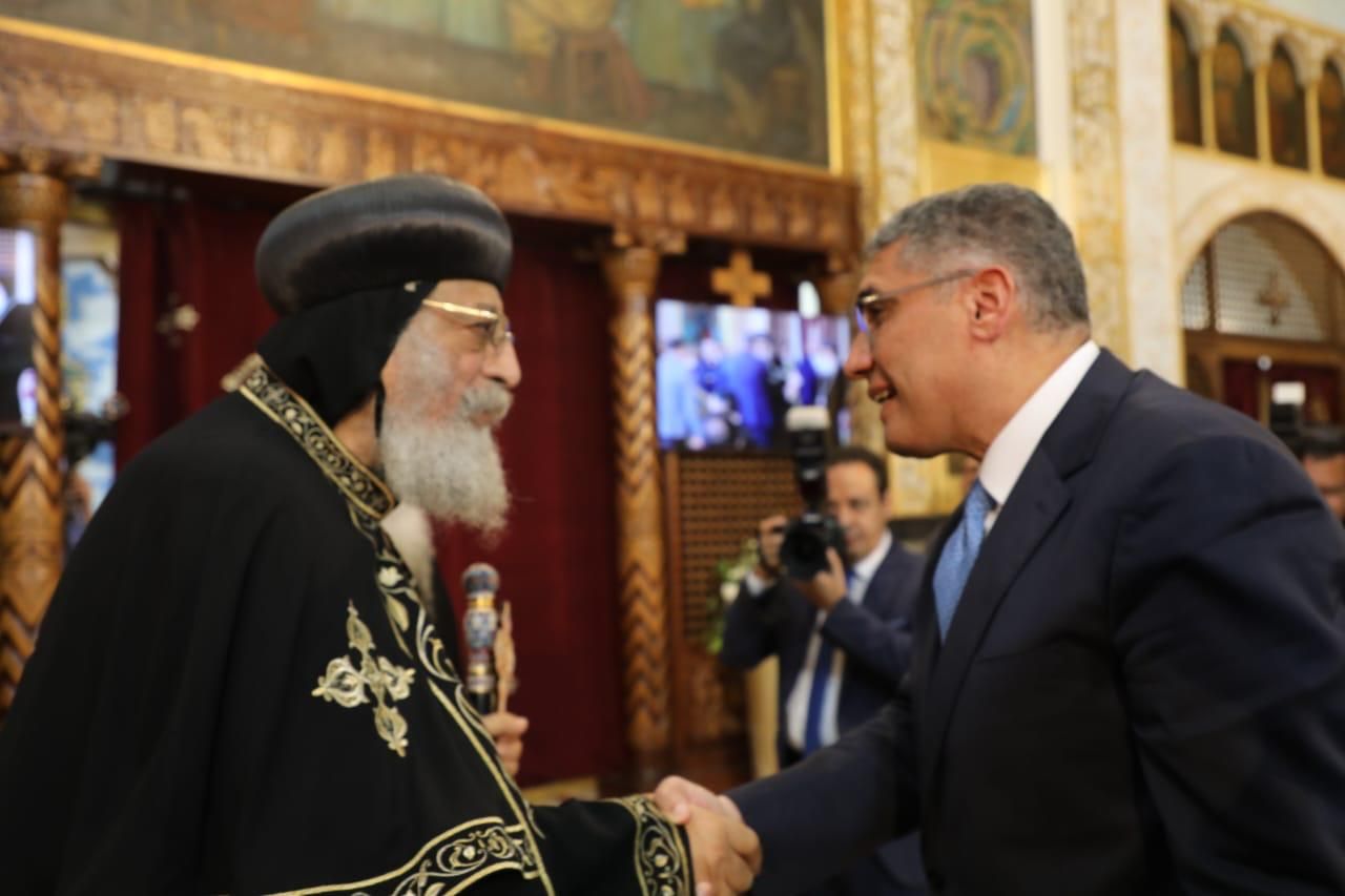 البابا تواضروس ومحافظ الجيزة يفتتحان مبنى الخدمات بمطرانية الأقباط الأرثوذكس