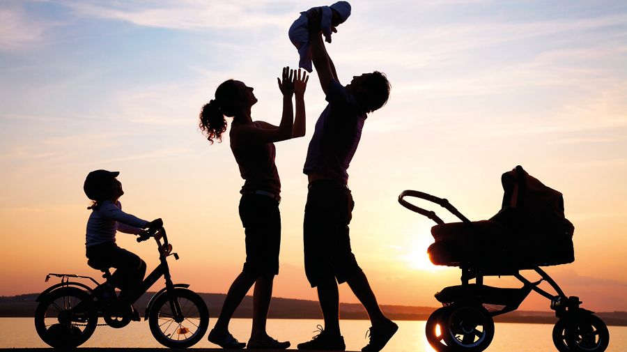 الامارات | لعلاقة وثيقة بالأبناء تدوم إلى الأبد... عاملوا أولادكم وفق 7 قواعد