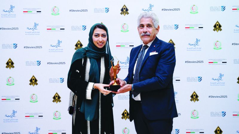 الامارات | «دبي الإنسانية» تفوز بذهبية جوائز ستيفي الشرق الأوسط وشمال إفريقيا