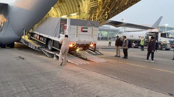 فريق الإمارات للبحث والإنقاذ يواصل تقديم الدعم الإنساني في ميانمار