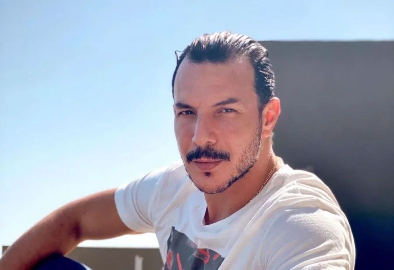 باسل خياط يسعى للانتقام في برومو مسلسل آسر