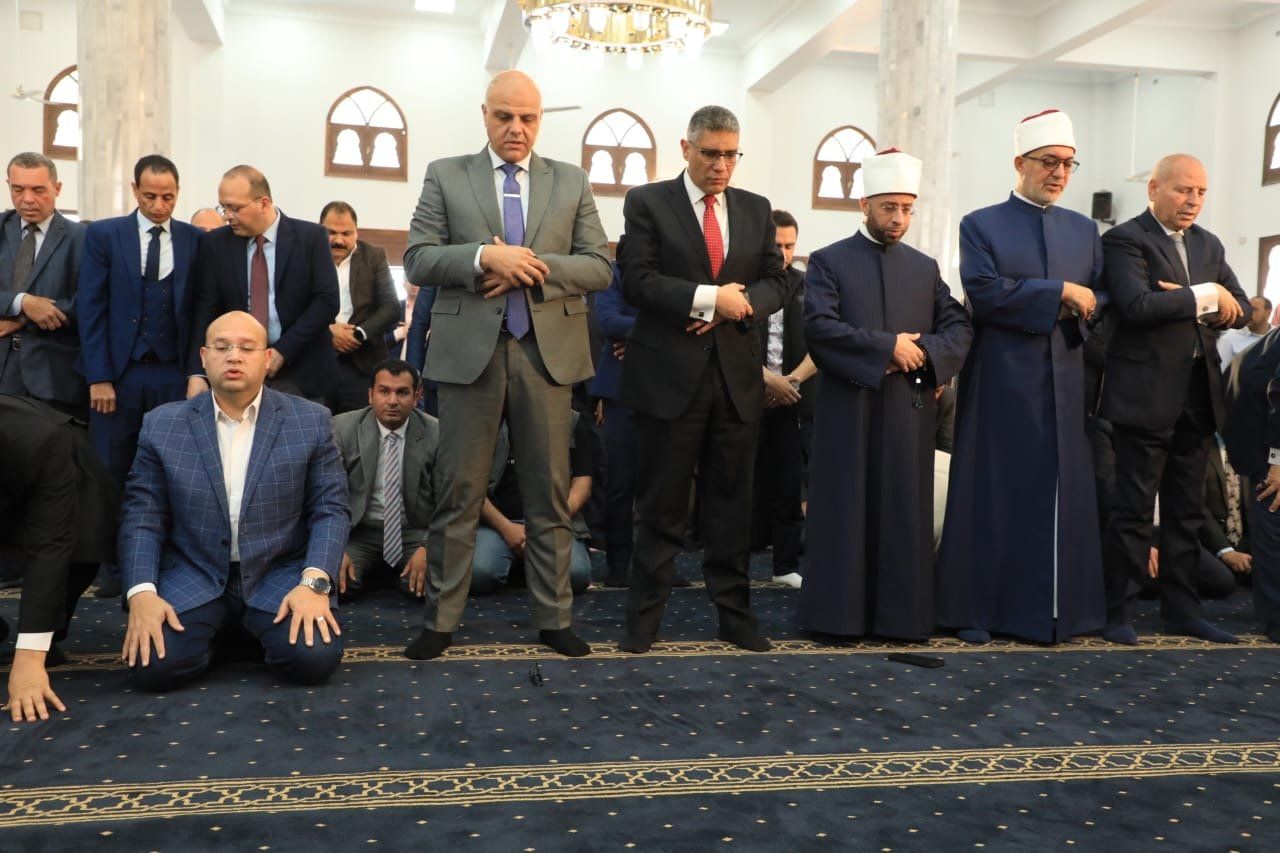 وزير الأوقاف ومحافظ الجيزة يفتتحان مسجد النور فى قرية عرب أبو عريضة