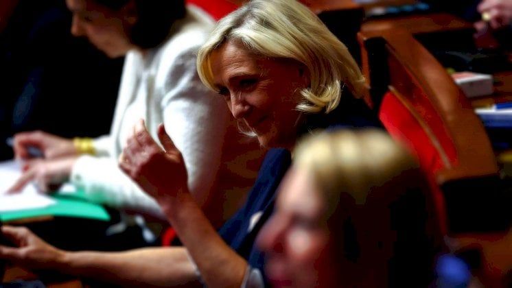 ترامب يهبّ للدفاع عن مارين لوبان بعد إدانتها بالفساد