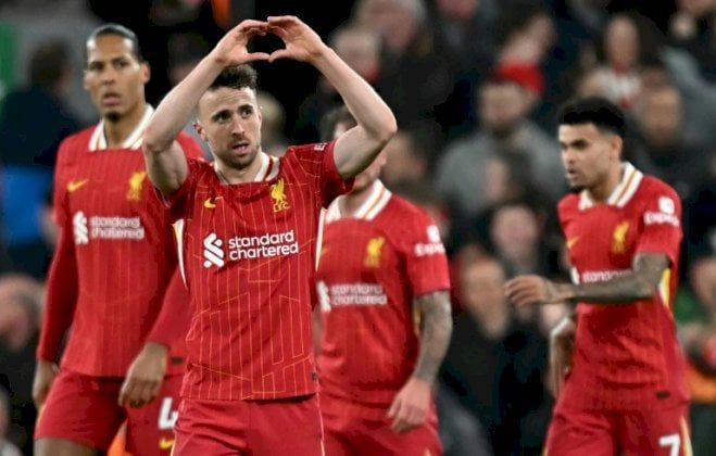 بطولة إنكلترا: ليفربول يدنو من اللقب على وقع قمة الجارين سيتي ويونايتد