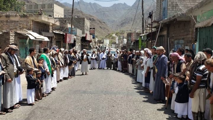 أبناء محافظة صنعاء يحتشدون تنديدا باستمرار جرائم الكيان الغاصب