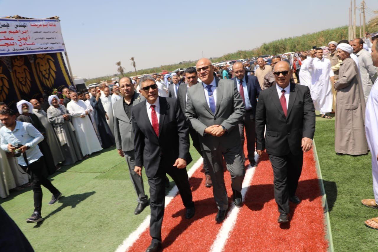 وزير الأوقاف ومحافظ الجيزة يفتتحان مسجد النور فى قرية عرب أبو عريضة