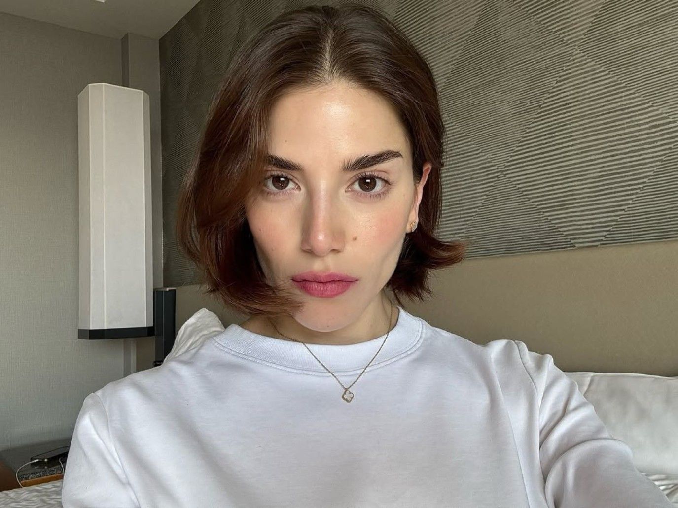 قصة الموسم الأكثر رواجاً لربيع وصيف 2025.. اعتمديها بأسلوب النجمات