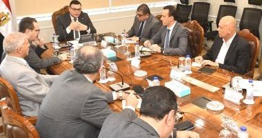 وزير الإسكان يوجه بحصر أراضي "المجتمعات العمرانية" غير المستغلة