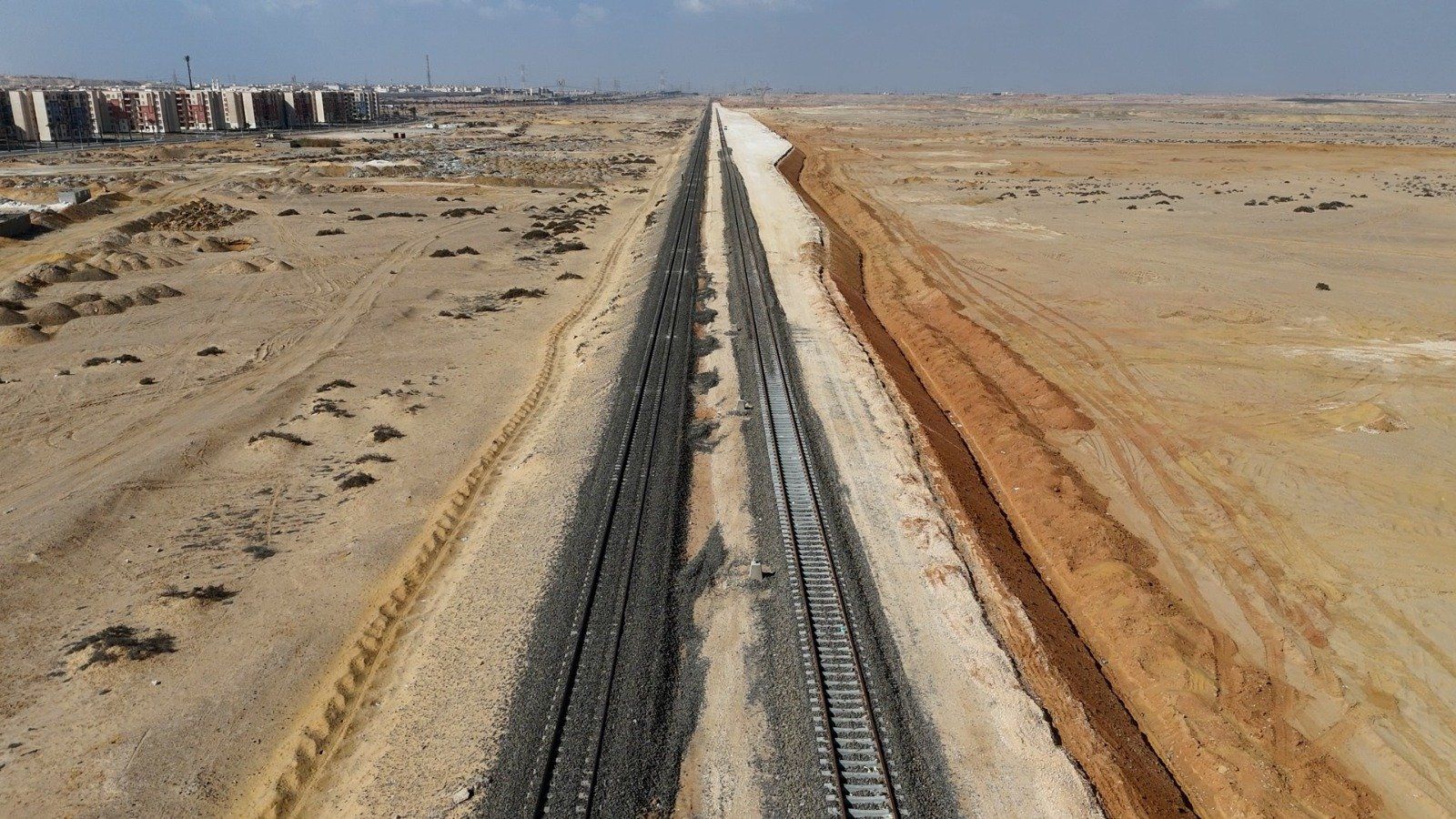 وزارة النقل تعلن نسب تنفيذ خط سكة حديد "الروبيكى/ العاشر من رمضان / بلبيس "