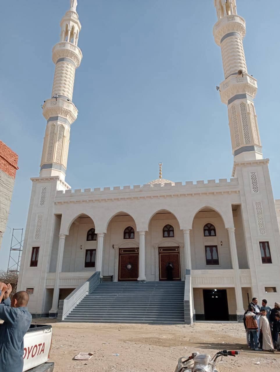 وزير الأوقاف ومحافظ الجيزة يفتتحان مسجد النور فى قرية عرب أبو عريضة