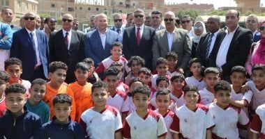 محافظ الجيزة يطلق مبادرة "معا لفرحتهم" من مركز شباب الصف احتفالا بيوم اليتيم