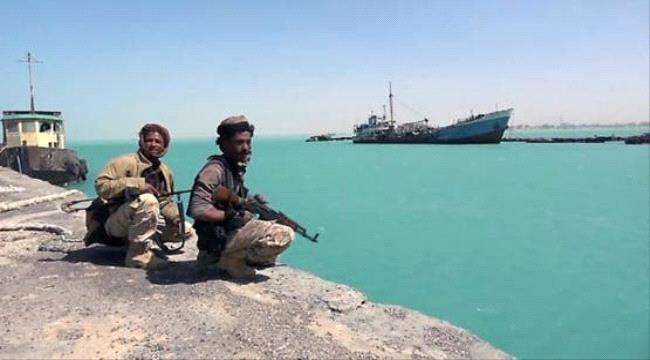 تطبيق قرار منع تفريغ الوقود بميناء الحديدة