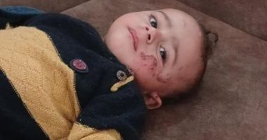 ظل ليلة تحت الركام بعد تعرضه لــ8 صواريخ.. طفل فلسطيني ينجو بمعجزة من مجزرة