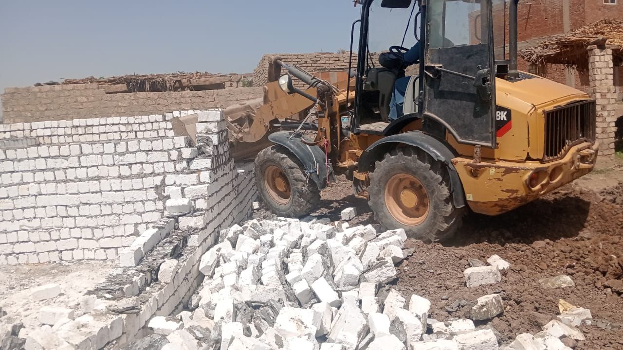 محافظة الجيزة تمنع 62 مخالفة بناء على أملاك الدولة والأرض الزراعية فى العيد