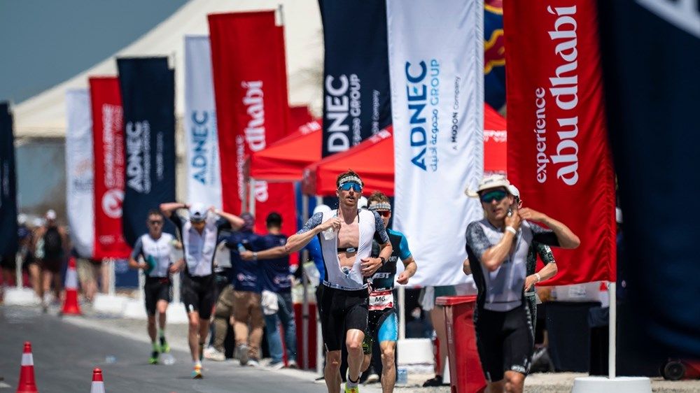 برعاية حمدان بن زايد.. ياس بن حمدان يفتتح فعاليات تحدي صير بني ياس للترايثلون 2025