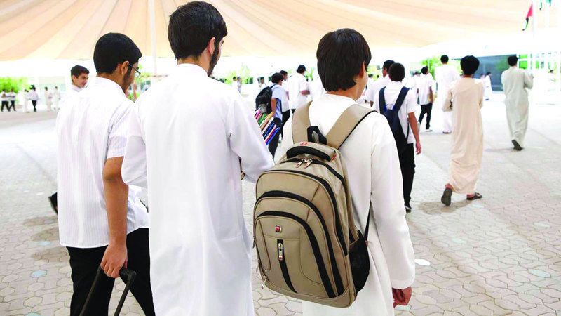 الامارات | «التربية» تقيس جودة استخدام الكتب الرقمية في المدارس