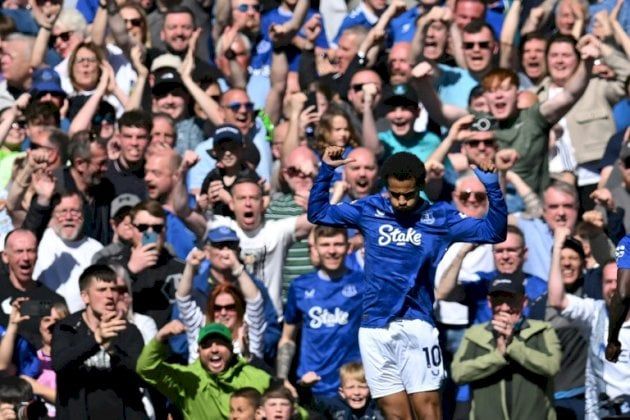 بطولة إنكلترا: إيفرتون يمهد طريق اللقب أمام ليفربول بتعادله مع أرسنال