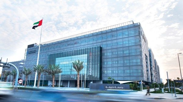 رئيس جامعة خليفة للعلوم والتكنولوجيا لـ «الاتحاد»: مناهج جديدة متطورة العام المقبل