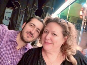 إيمان عبد العزيز تفجع بوفاة إبنها