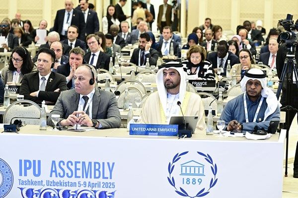 الشعبة البرلمانية الإماراتية تشارك باجتماع لجنة الأمن والسلم الدوليين في طشقند