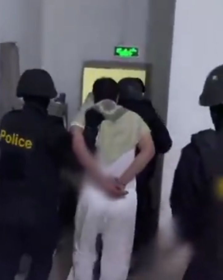 شرطة الرياض تقبض على 18 وافدًا يمنيًا و3 مواطنين لقيامهم بهذي الجريمة الخطيرة "شاهد"