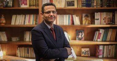 نقيب الصحفيين عضوًا بمجلس كلية الإعلام جامعة الأزهر لمدة عامين