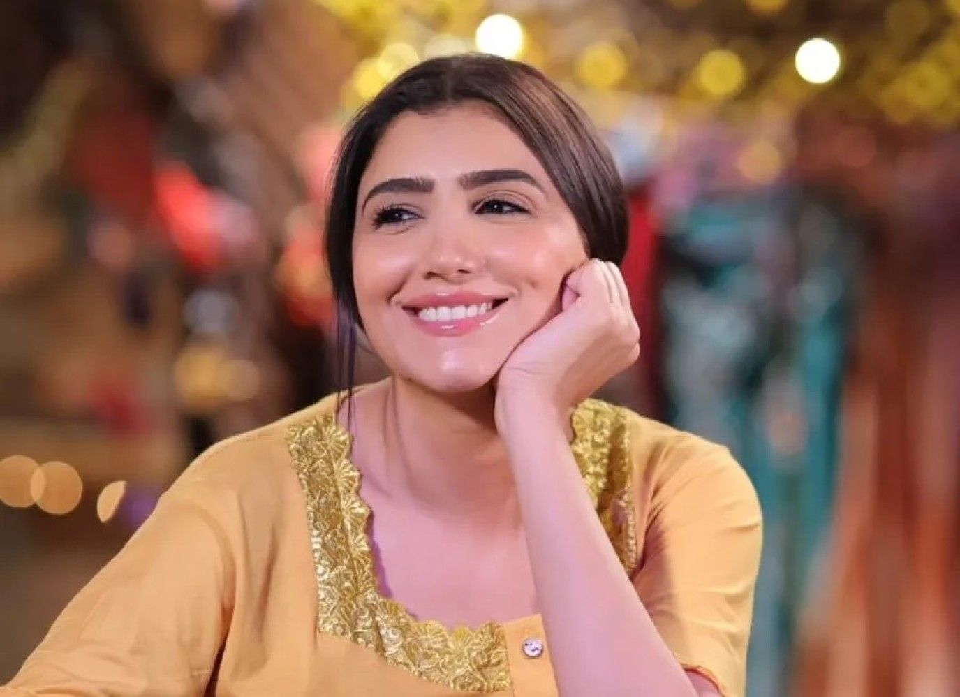 مي عمر تكشف سبب الاستعانة بـ راقصة بديلة في مسلسل إش إش