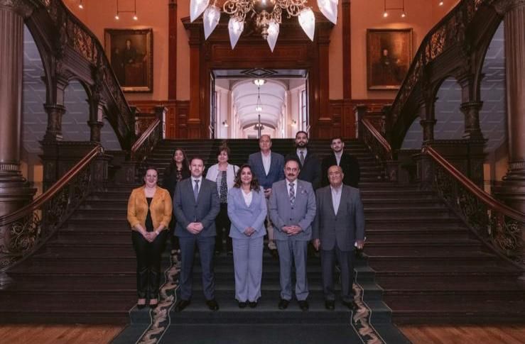 وزيرة التنمية المحلية تزور برلمان أونتاريو ومدرسة فيلوباتير المصرية بكندا