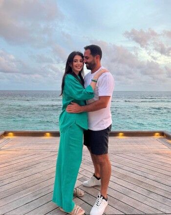 كيف تنسقين إطلالتك في المالديف؟ إليك أفكارا من إطلالات الفنانات!